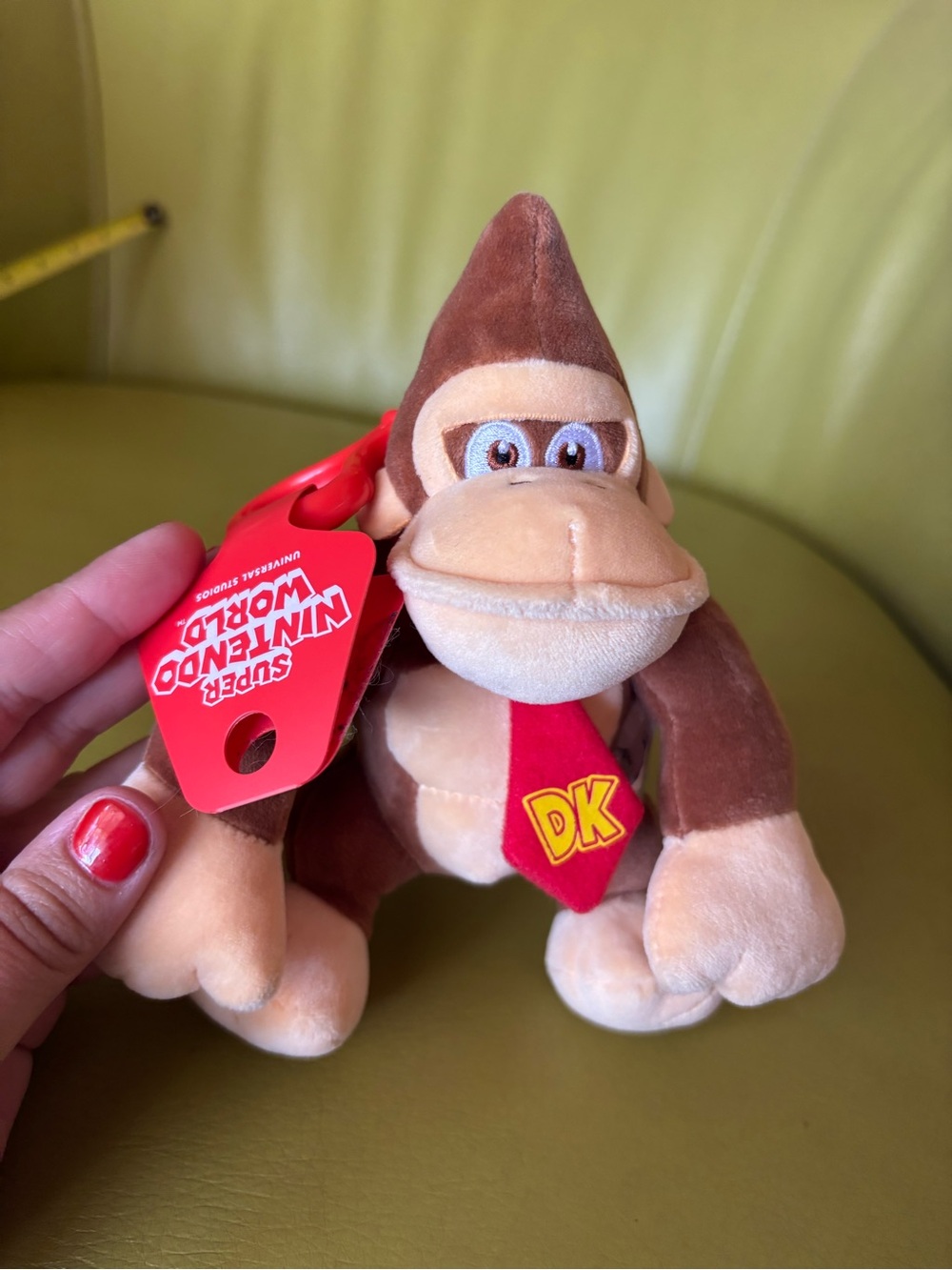Nintendo World Donkey Kong DK Plush Keychain Universal Studios NWT